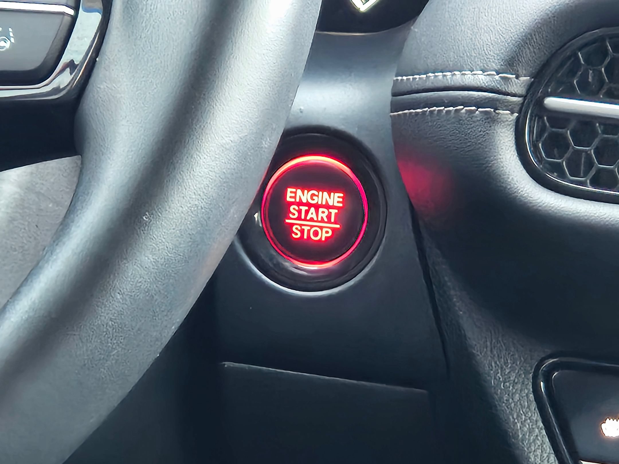 Used 2024 Honda HR-V EX-L image 14