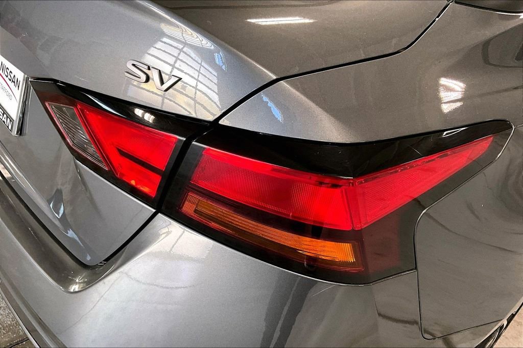 Certified 2024 Nissan Altima 2.5 SV FWD image 28
