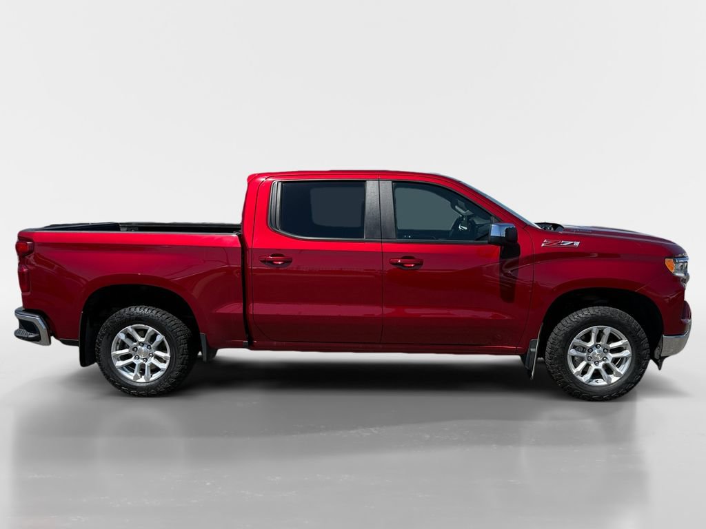 Used 2024 Chevrolet Silverado 1500 LT w/ Z71 Off-Road Package AWD/4WD image 7