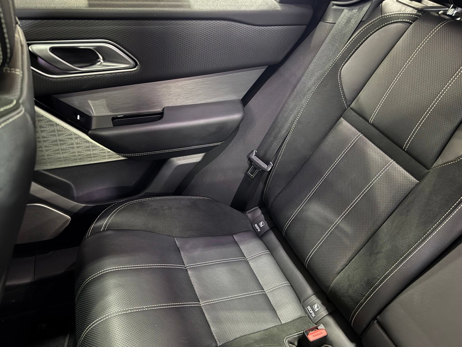 Used 2020 Land Rover Range Rover Velar R-Dynamic S AWD/4WD image 33