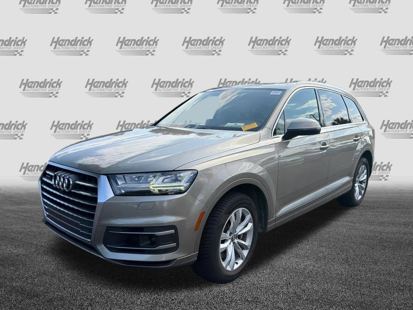 Used 2017 Audi Q7 3.0T Premium Plus AWD/4WD image 6