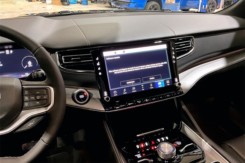 New 2026 Jeep Grand Wagoneer L Limited image 7