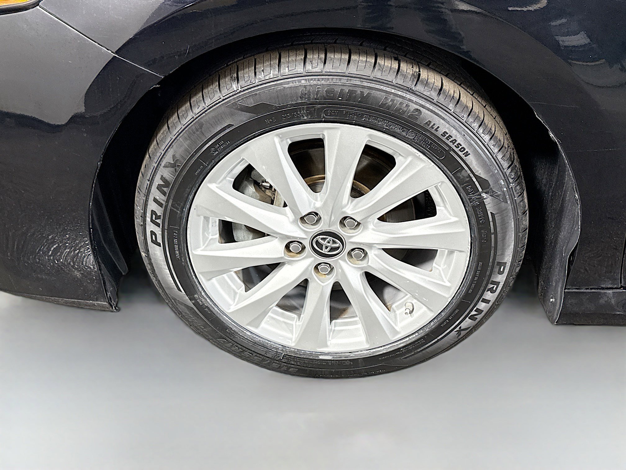 Used 2018 Toyota Camry LE image 37