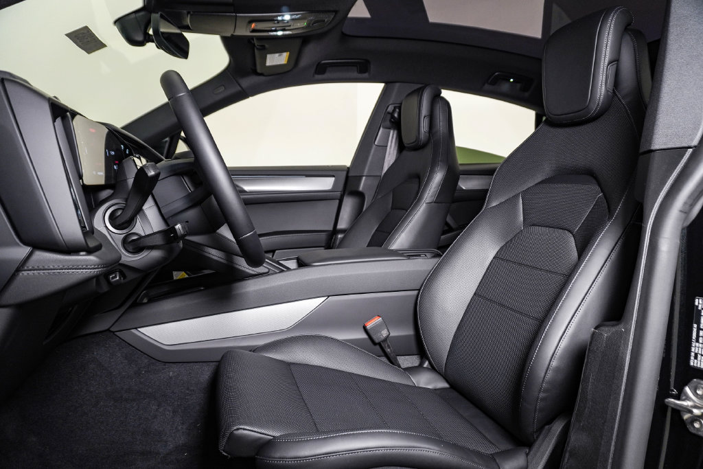 New 2026 Porsche Cayenne S AWD/4WD image 5