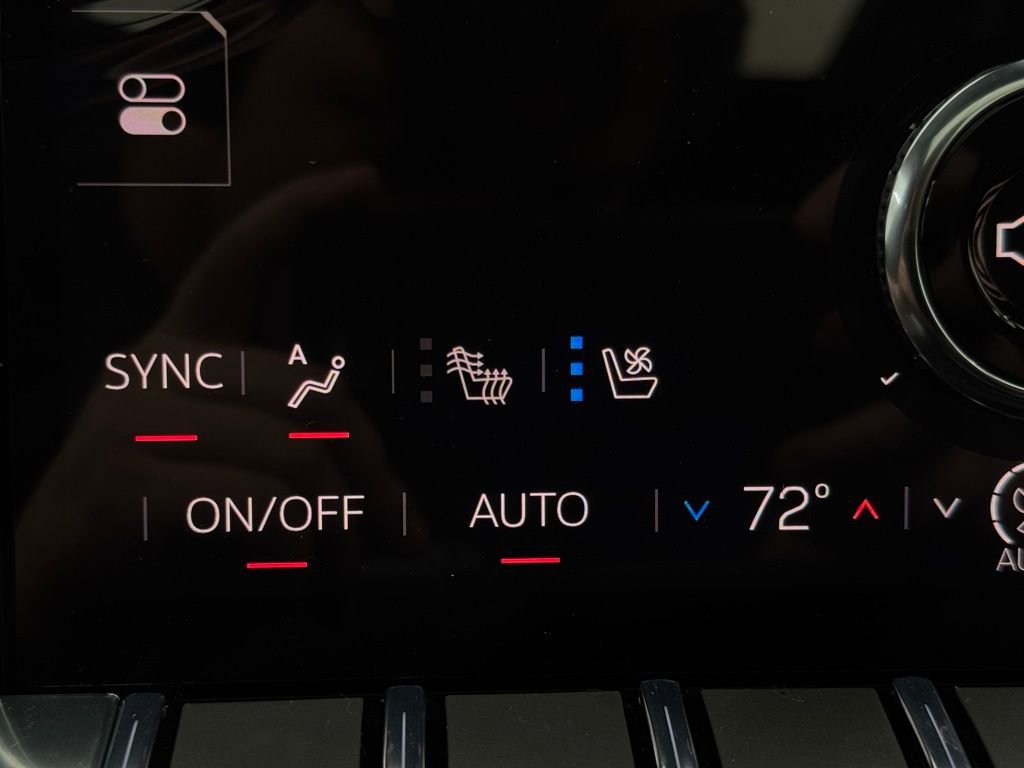 New 2026 GMC Yukon XL Denali w/ Denali Reserve Package image 7