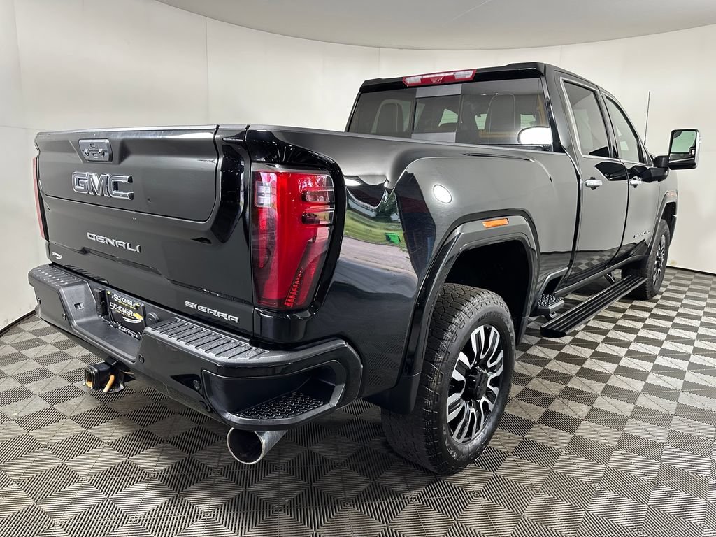 Used 2025 GMC Sierra 3500 Denali Ultimate AWD/4WD image 5