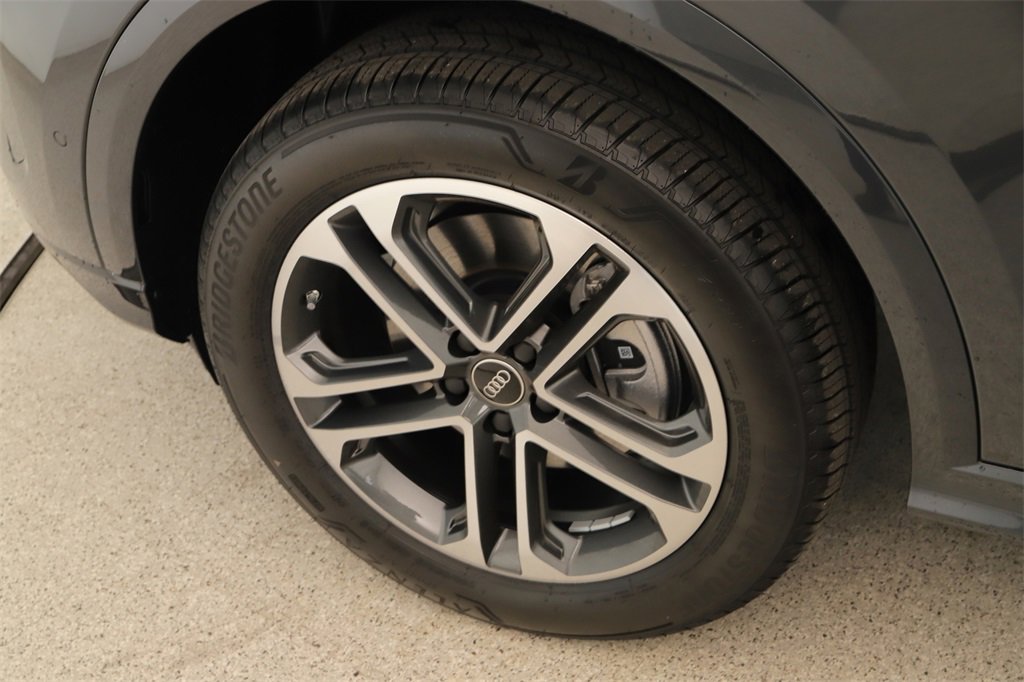 New 2025 Audi Q5 Premium image 29