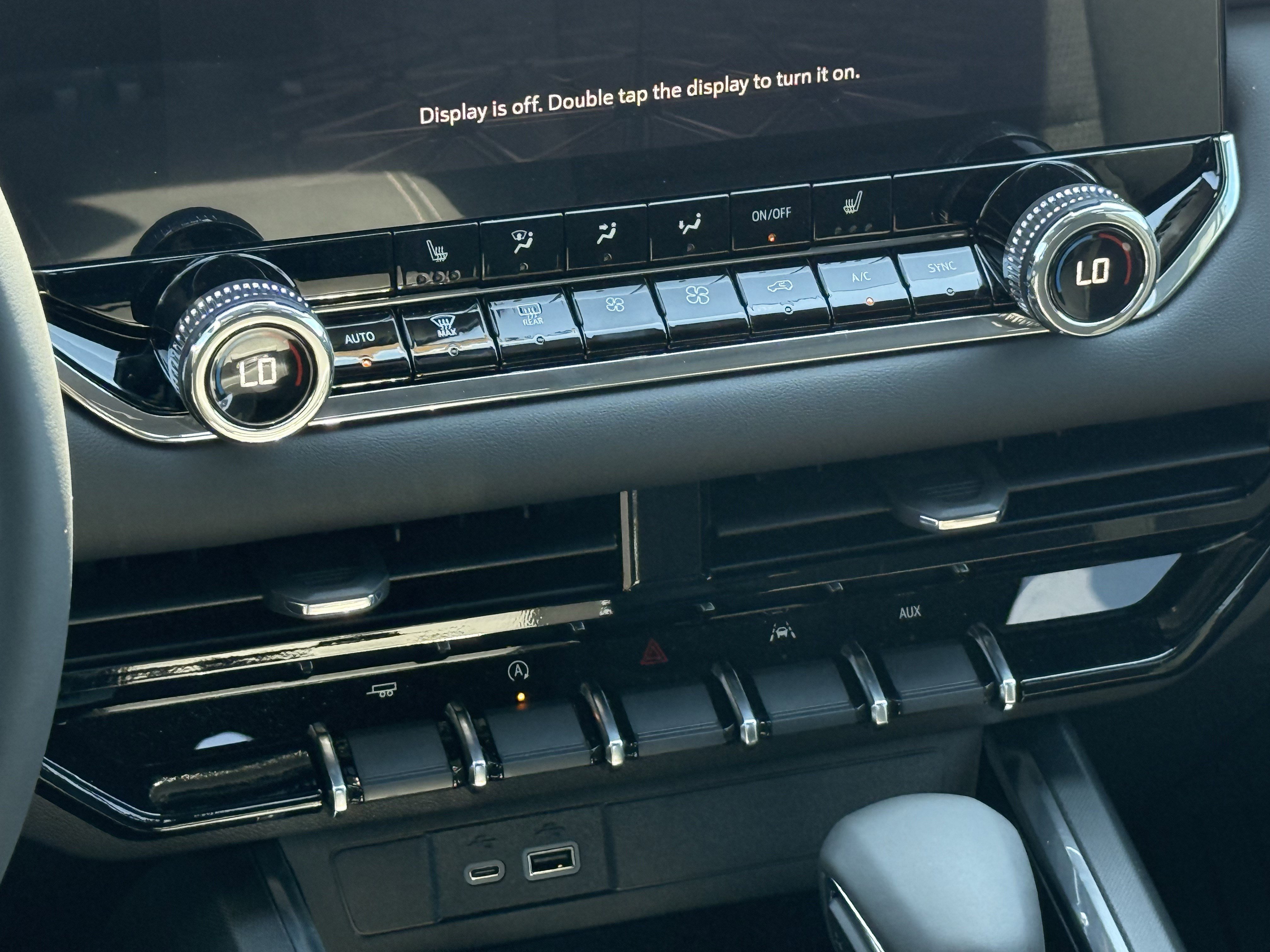 New 2026 GMC Canyon Elevation w/ Convenience Package image 14