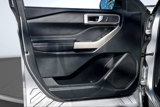 Certified 2024 Ford Explorer XLT image 23