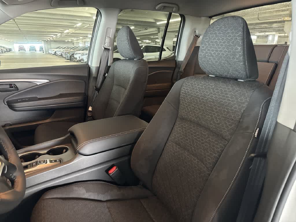 New 2026 Honda Ridgeline Sport image 13