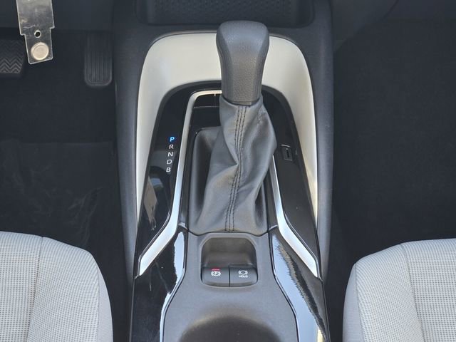 Used 2022 Toyota Corolla LE image 16