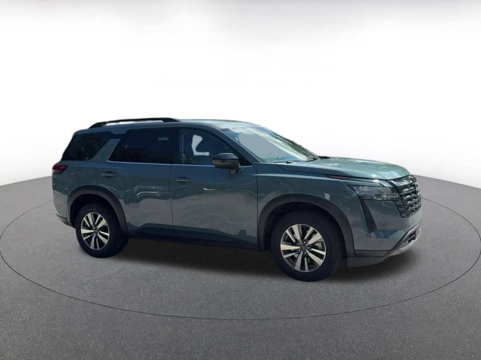 Used 2026 Nissan Pathfinder SL FWD video 2