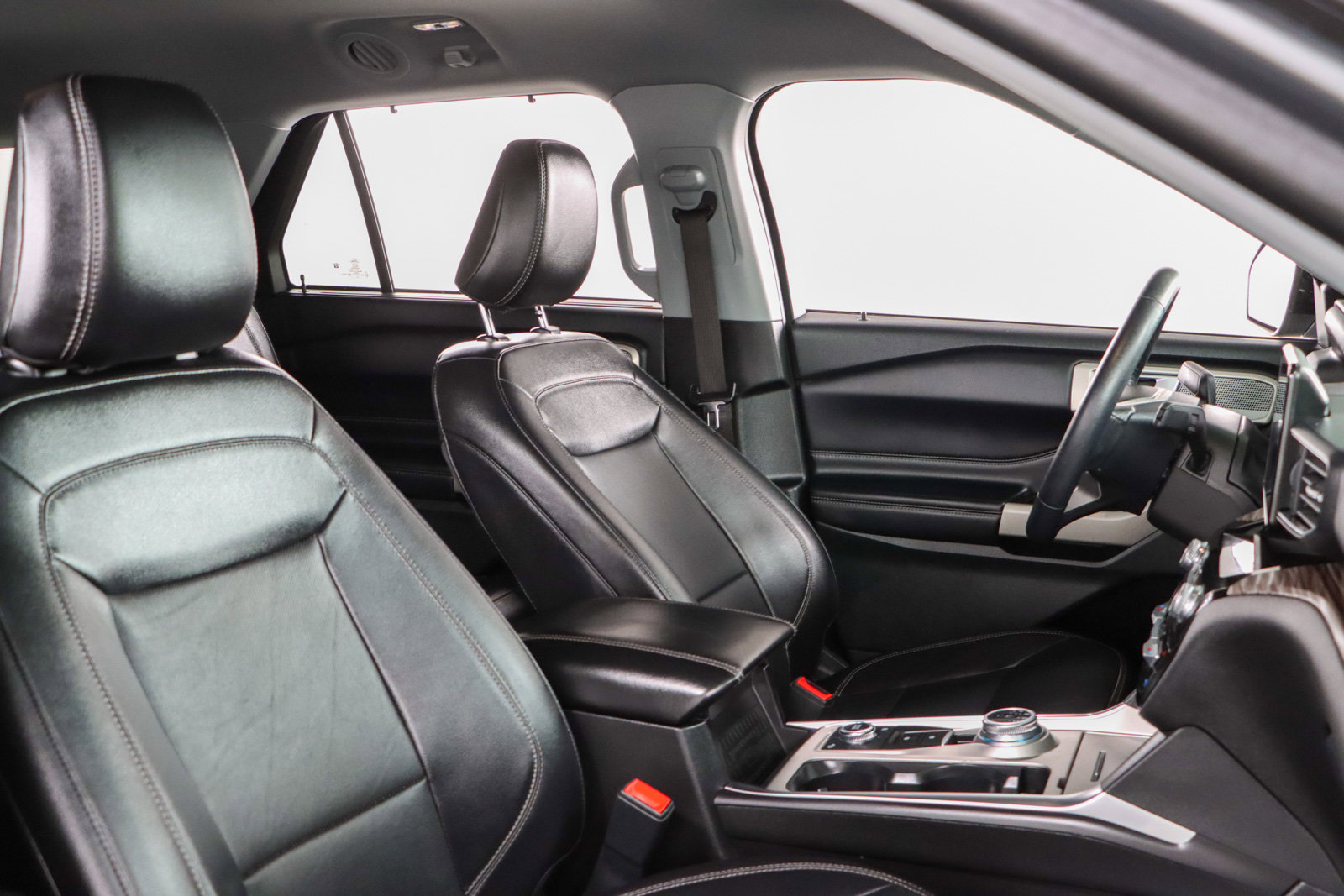 Used 2023 Ford Explorer Limited image 27