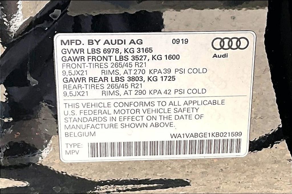 Used 2019 Audi e-tron Prestige w/ Prestige Package AWD/4WD image 34