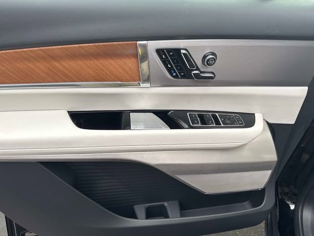 New 2026 Cadillac Vistiq Luxury AWD/4WD image 16