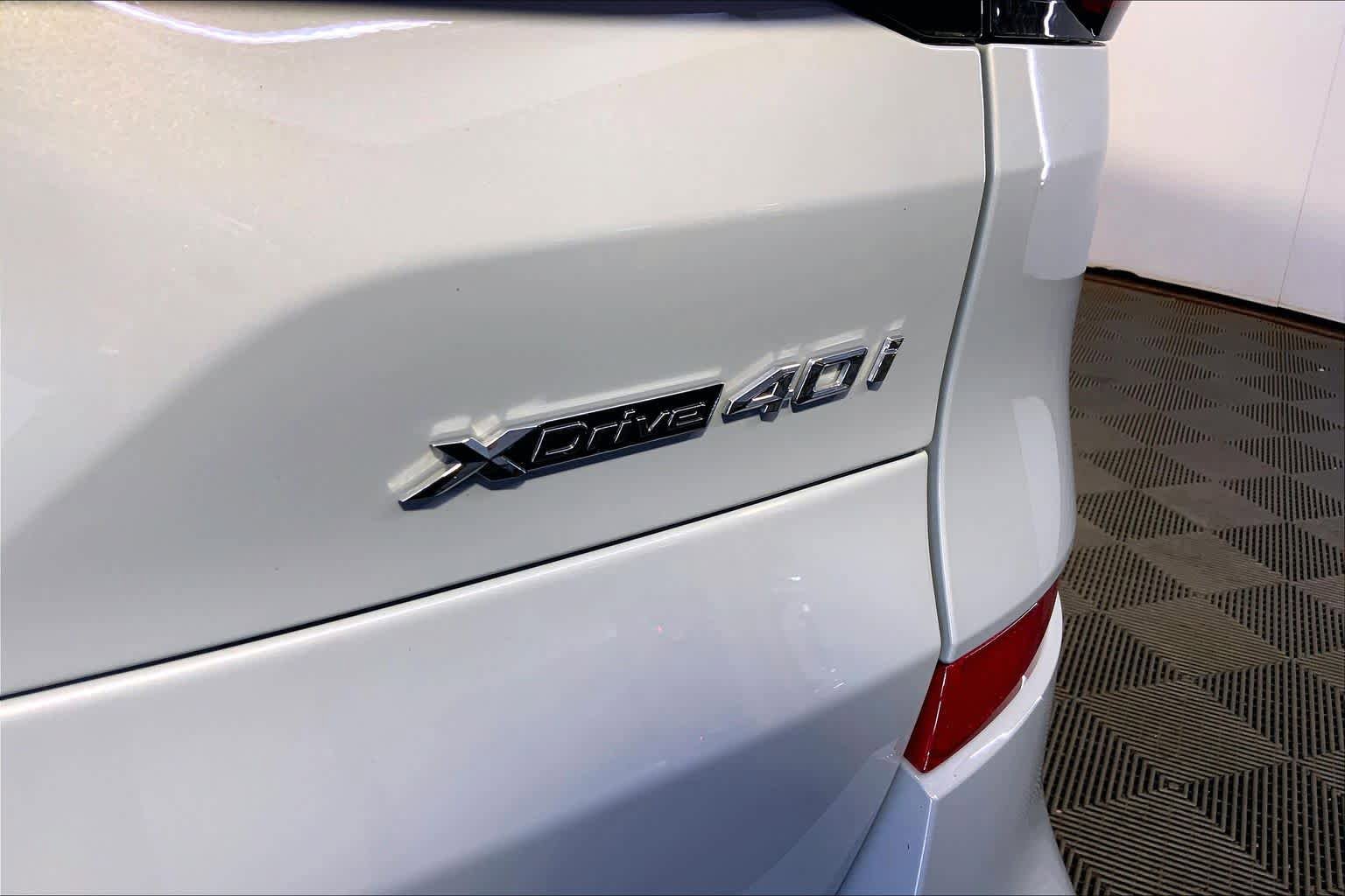 Used 2025 BMW X5 xDrive40i w/ M Sport Package AWD/4WD image 38
