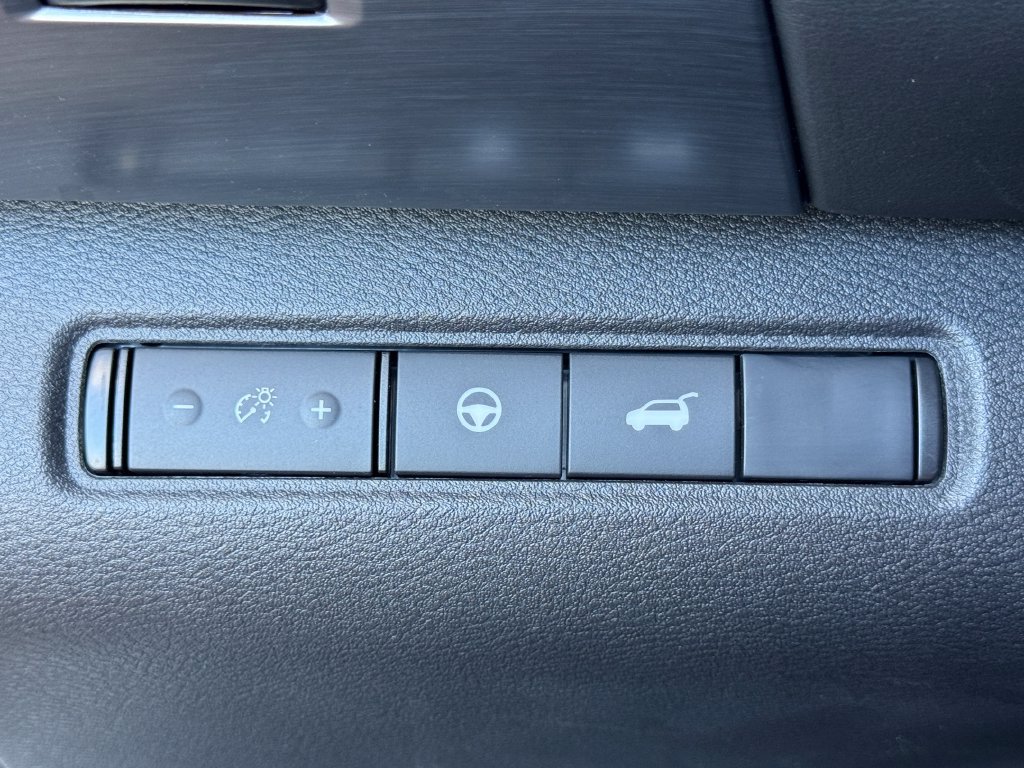 Used 2025 Nissan Pathfinder Rock Creek AWD/4WD image 19