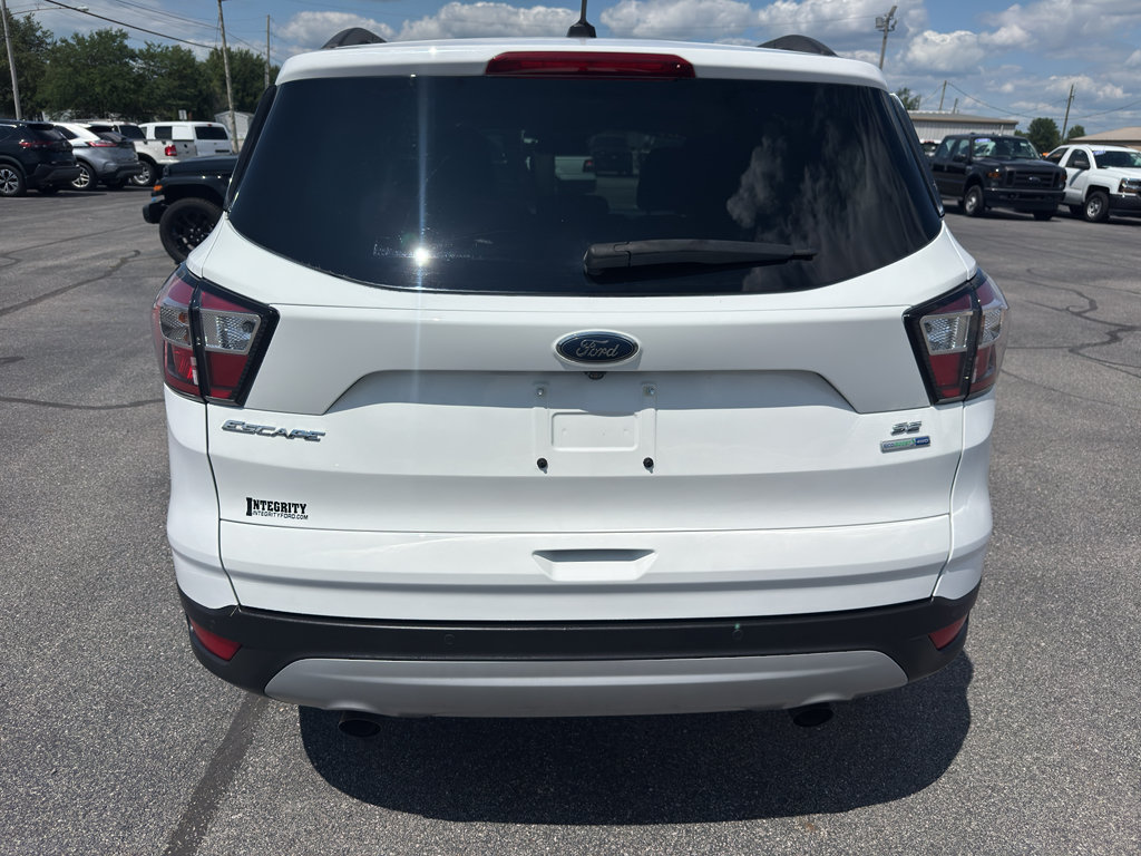 Used 2017 Ford Escape SE w/ Equipment Group 201A AWD/4WD image 7