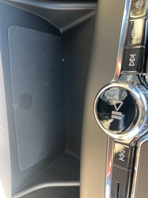 New 2026 Volvo XC90 B6 Ultra image 17