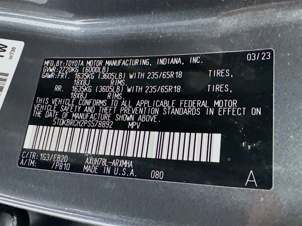 Used 2023 Toyota Highlander XLE AWD/4WD image 32