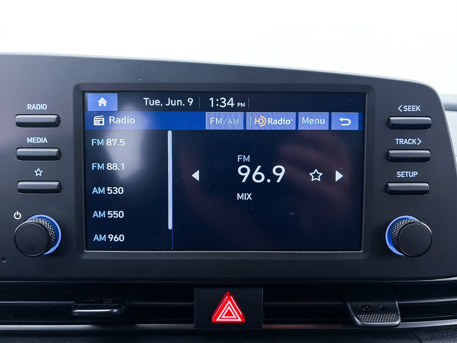 Used 2025 Hyundai Elantra Sport FWD image 18