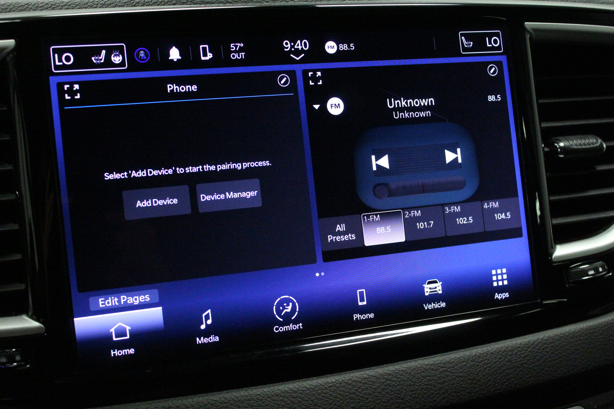 Used 2024 Chrysler Pacifica Touring-L FWD image 33