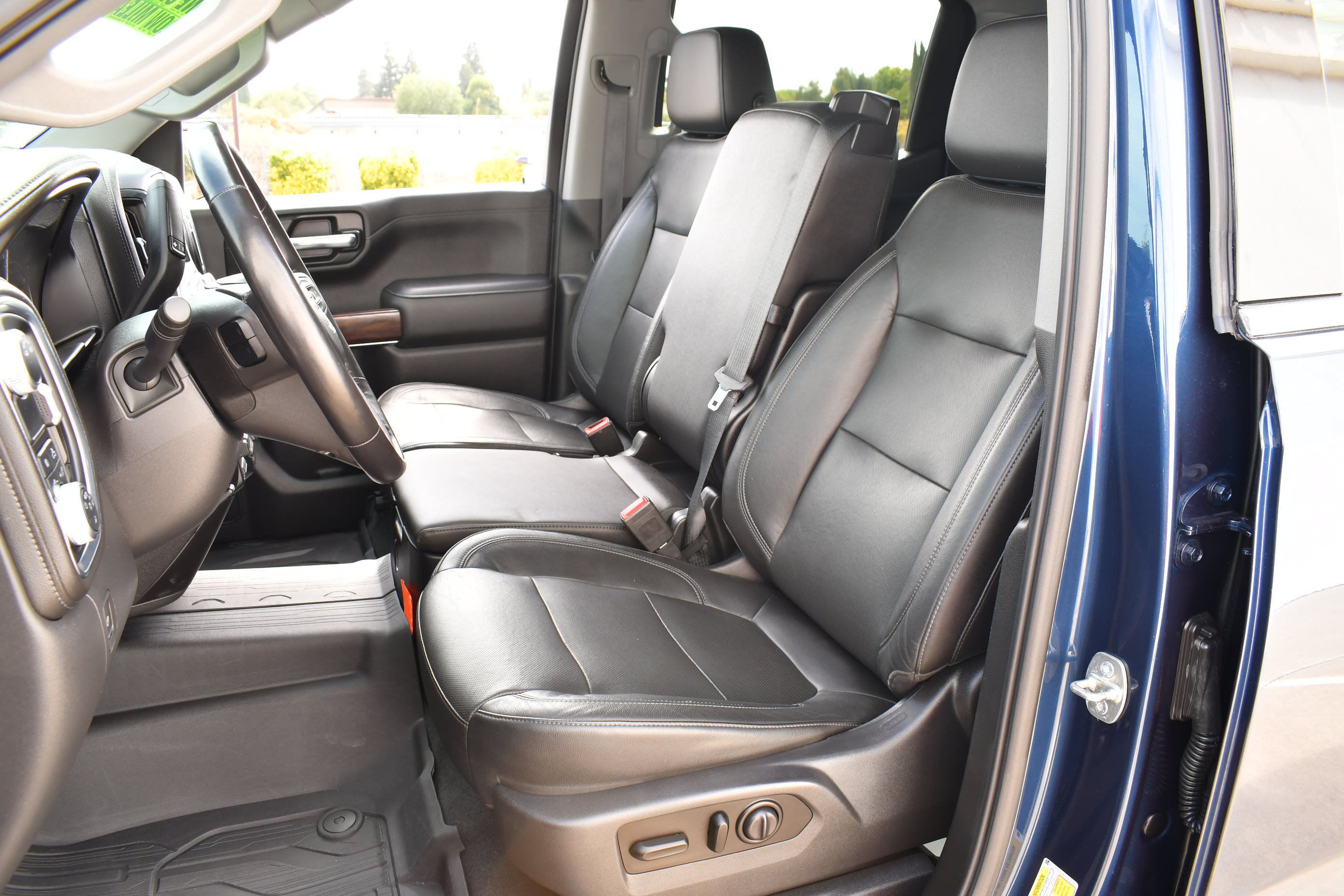Used 2020 GMC Sierra 1500 SLT w/ Driver Alert Package I RWD image 23