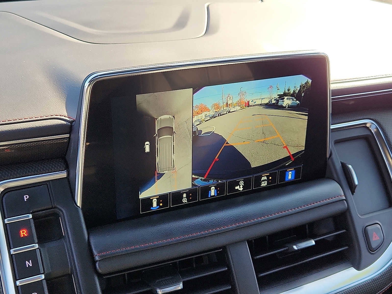 Used 2022 Chevrolet Tahoe RST w/ Luxury Package image 17