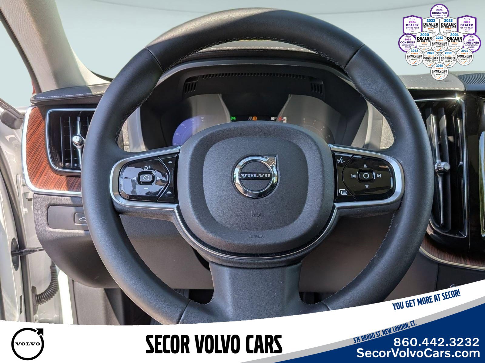 Used 2023 Volvo XC60 B6 Ultimate w/ Climate Package AWD/4WD image 19