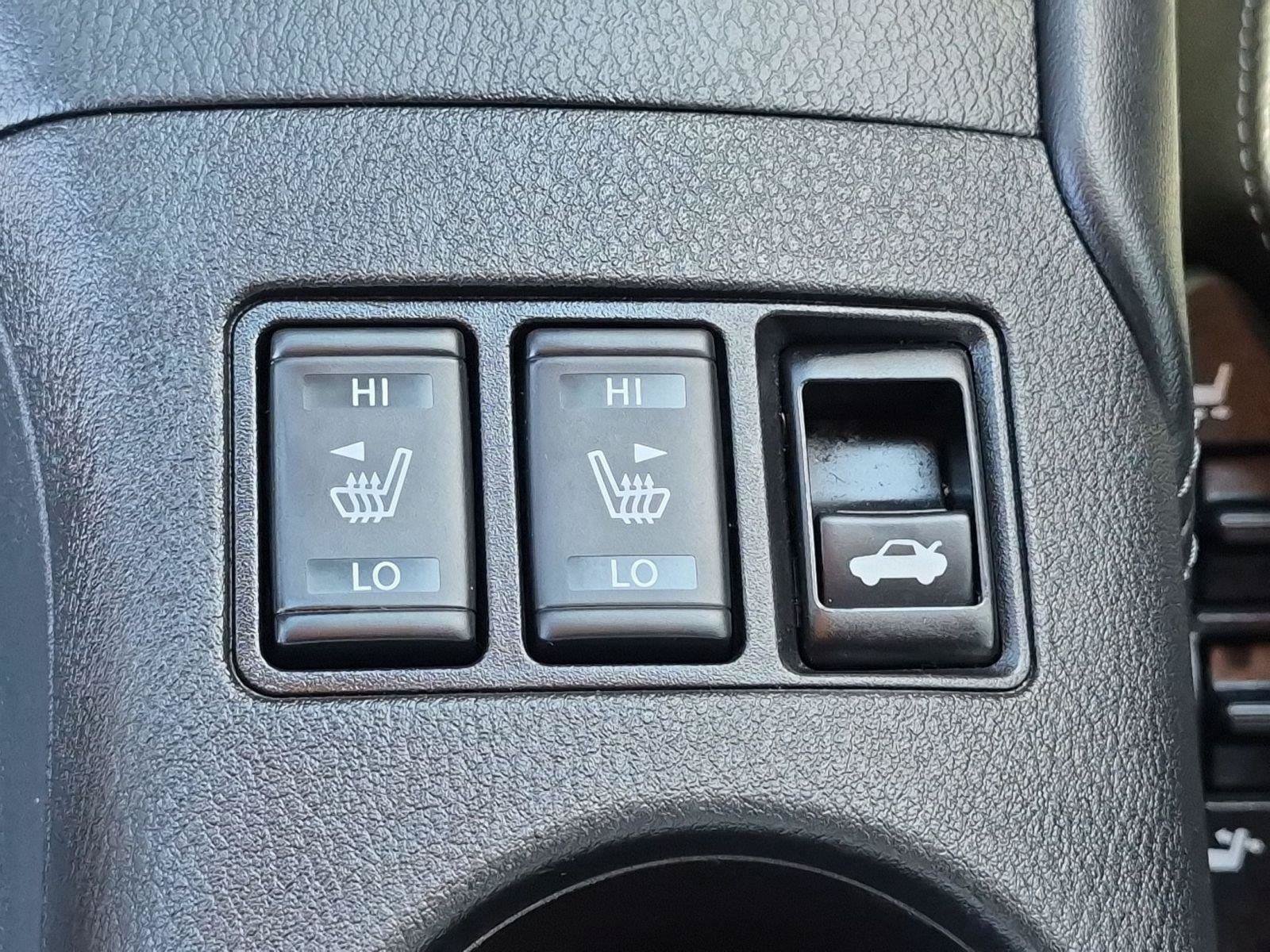 Used 2024 Nissan Z Performance w/ Floor Mat Package RWD image 11