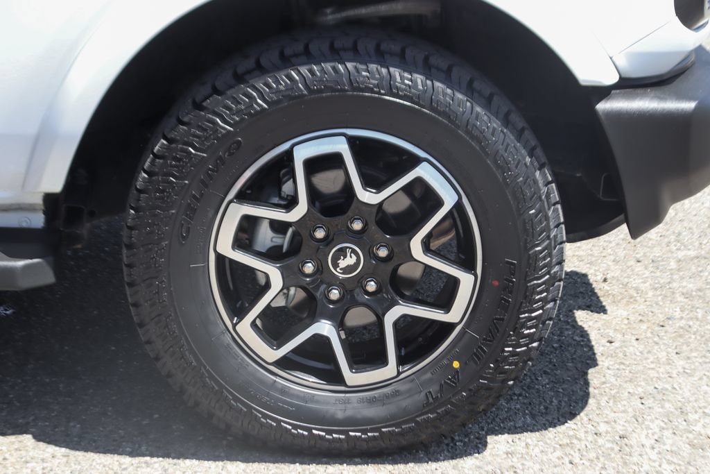 Used 2024 Ford Bronco Outer Banks AWD/4WD image 42
