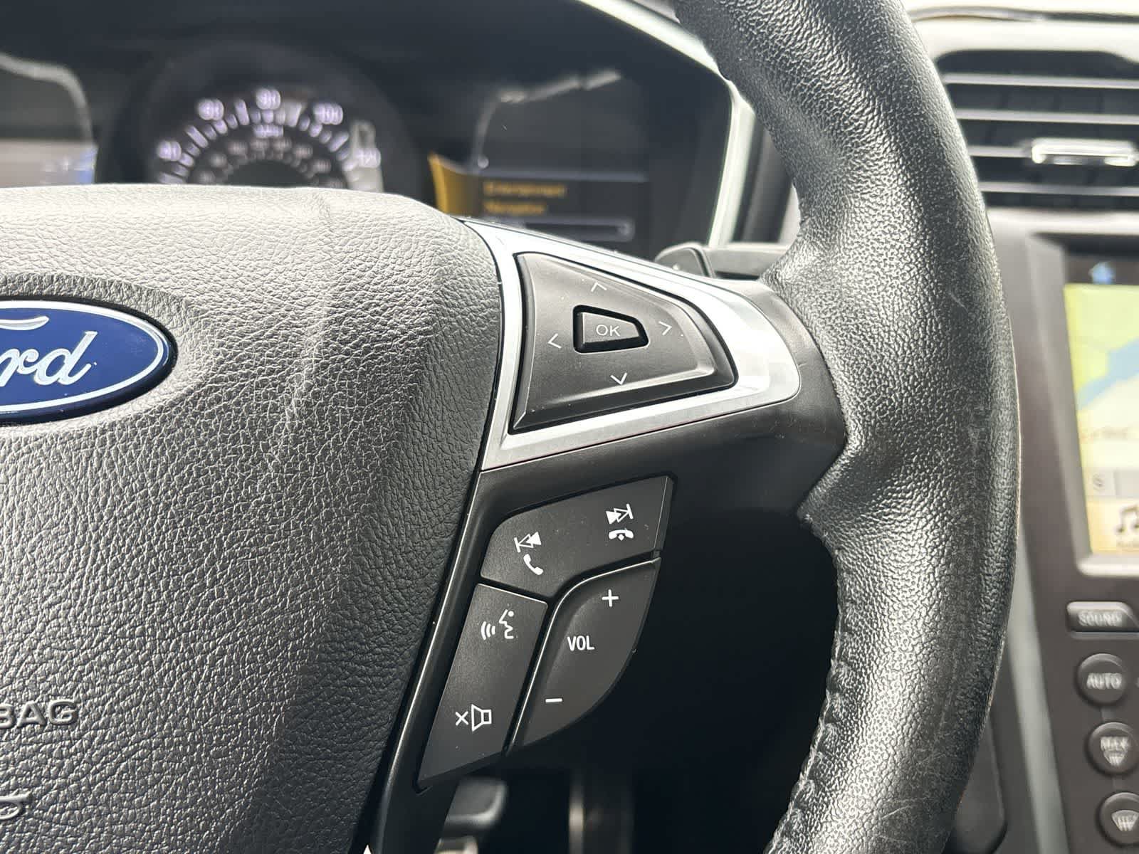Used 2017 Ford Fusion Titanium FWD image 15