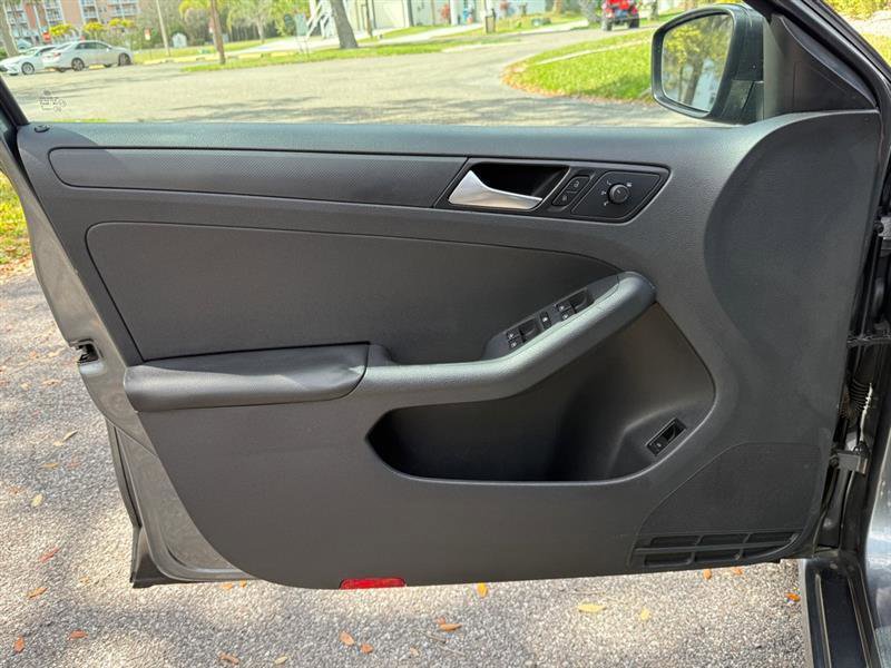 Used 2016 Volkswagen Jetta S FWD image 11