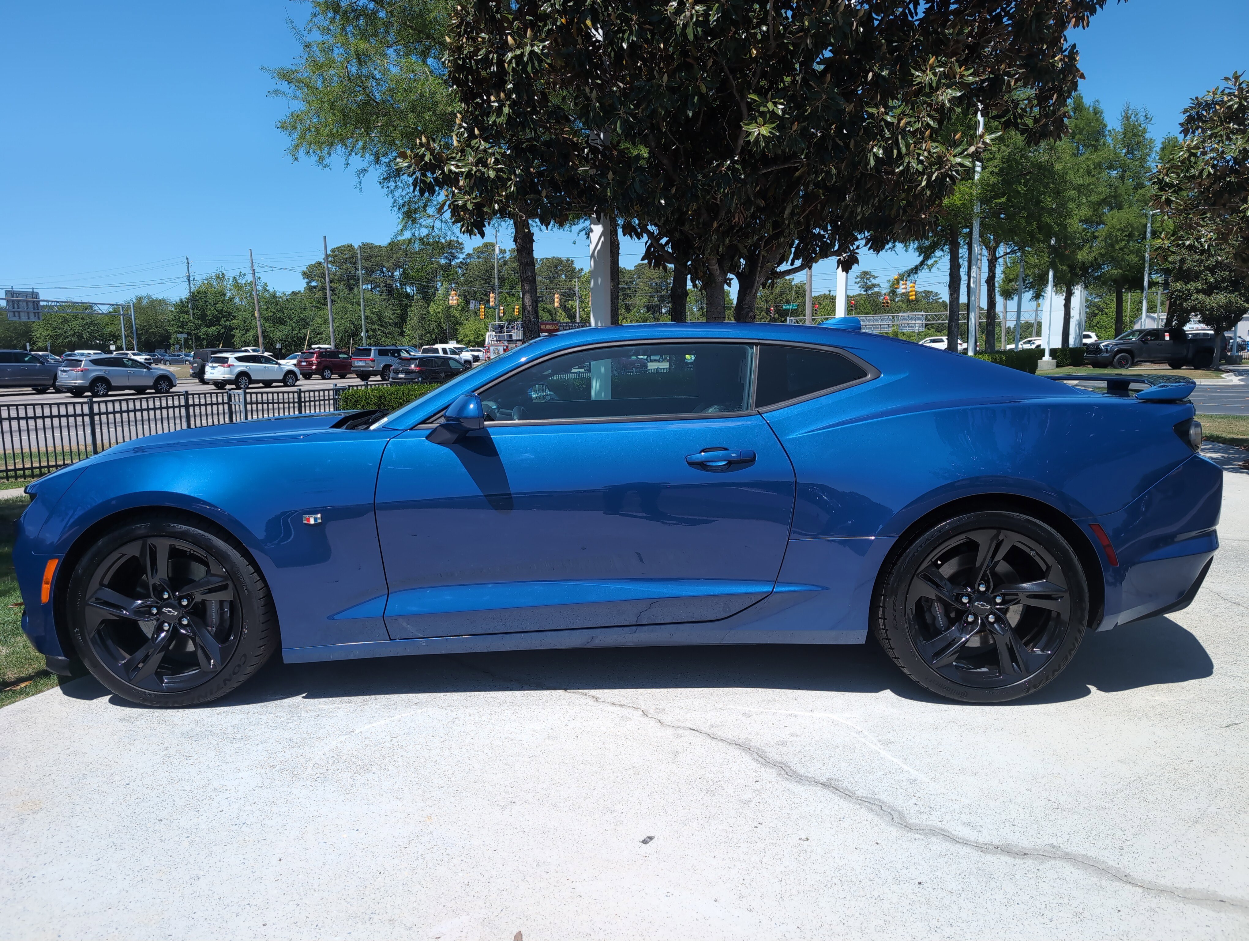 Used 2023 Chevrolet Camaro SS RWD image 7