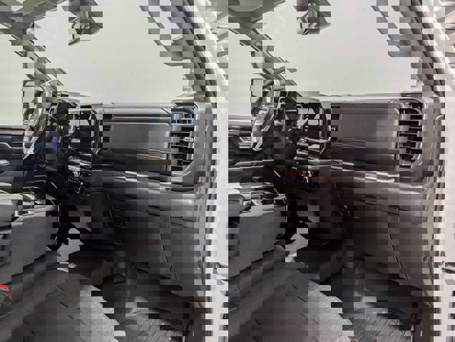 Used 2025 GMC Sierra 2500 SLE w/ SLE Value Package; image 22