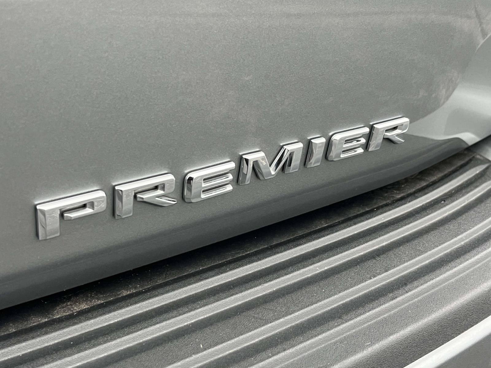 Certified 2025 Chevrolet Tahoe Premier w/ Sun And Tow Package AWD/4WD image 10
