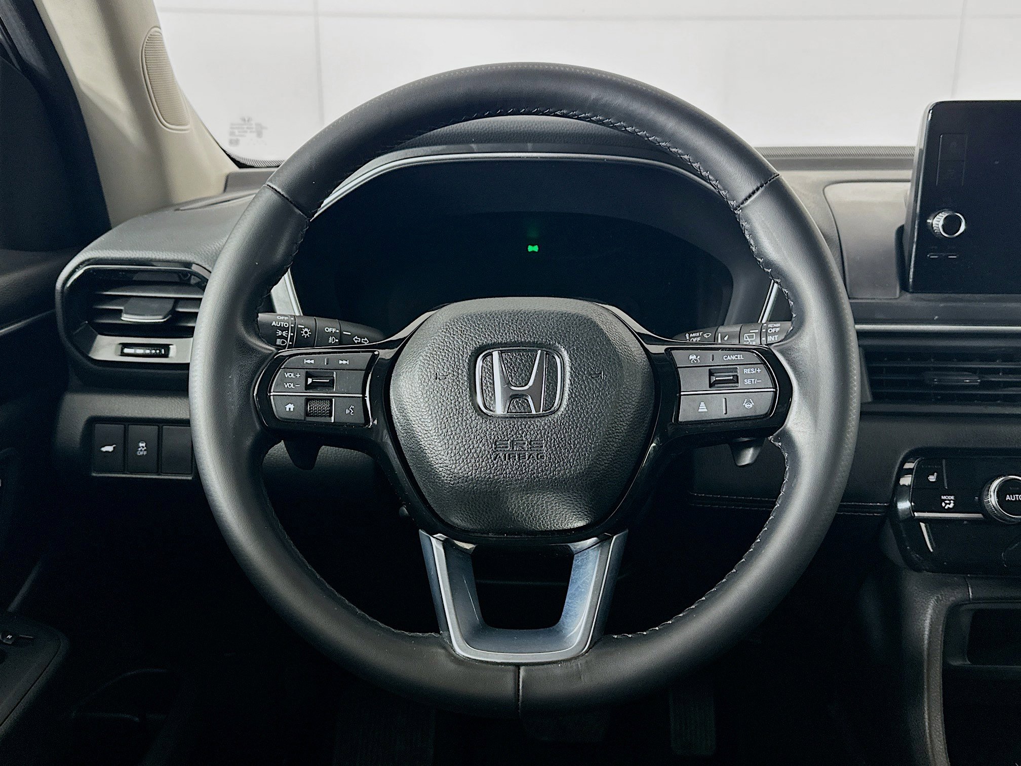 Used 2025 Honda Pilot EX-L image 18