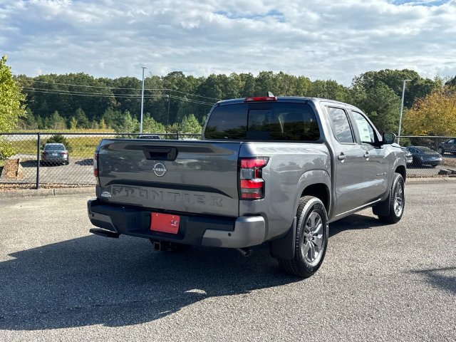 New 2027 Nissan Frontier SV RWD image 4