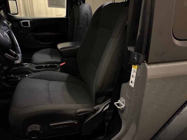 Used 2019 Jeep Wrangler Sport AWD/4WD image 11