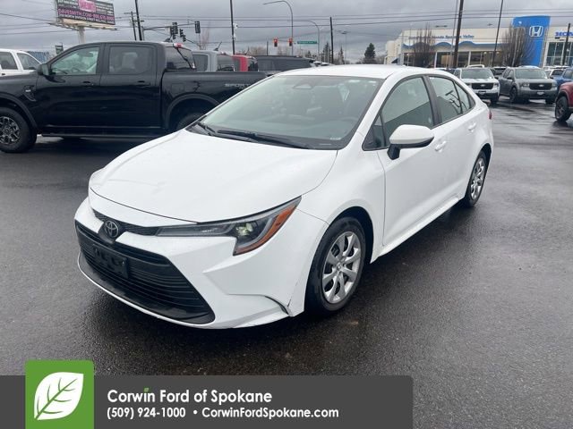 Used 2025 Toyota Corolla LE image 8