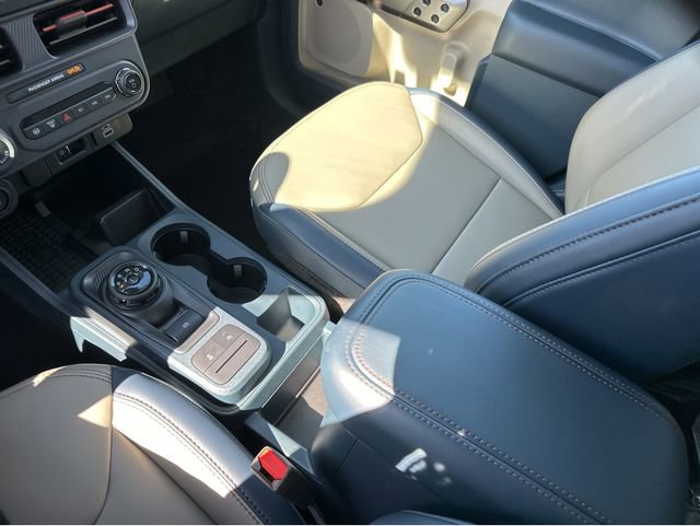 New 2025 Ford Maverick Lariat w/ 4K Tow Package image 32