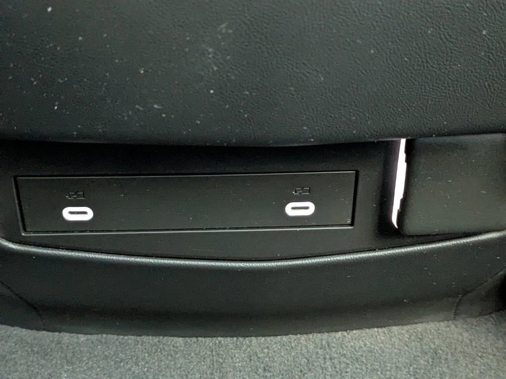 Used 2021 Cadillac Escalade ESV Premium Luxury w/ LPO, Radiant Package image 19