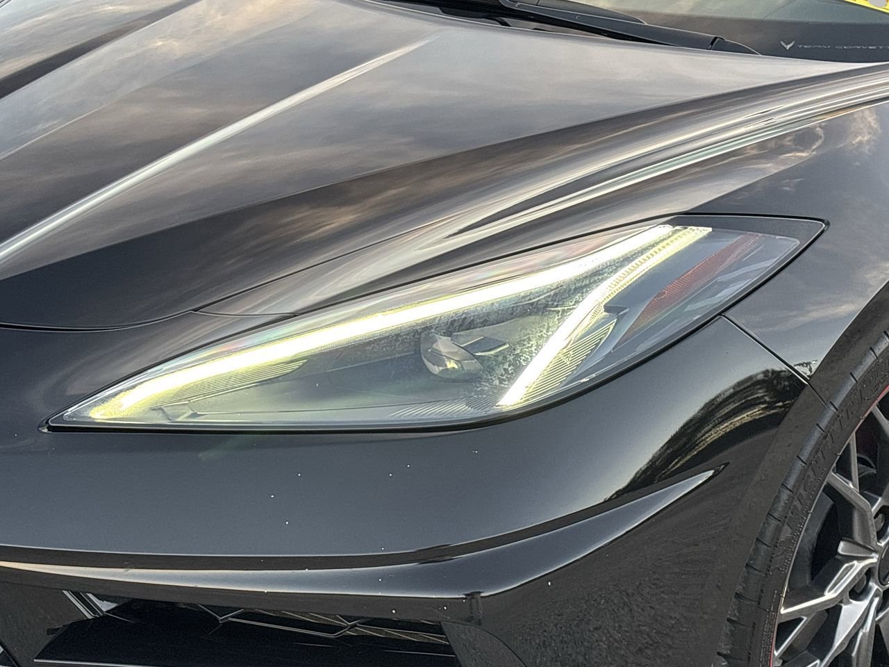 Used 2023 Chevrolet Corvette Stingray Premium Conv w/ Stealth Interior Trim Package image 6