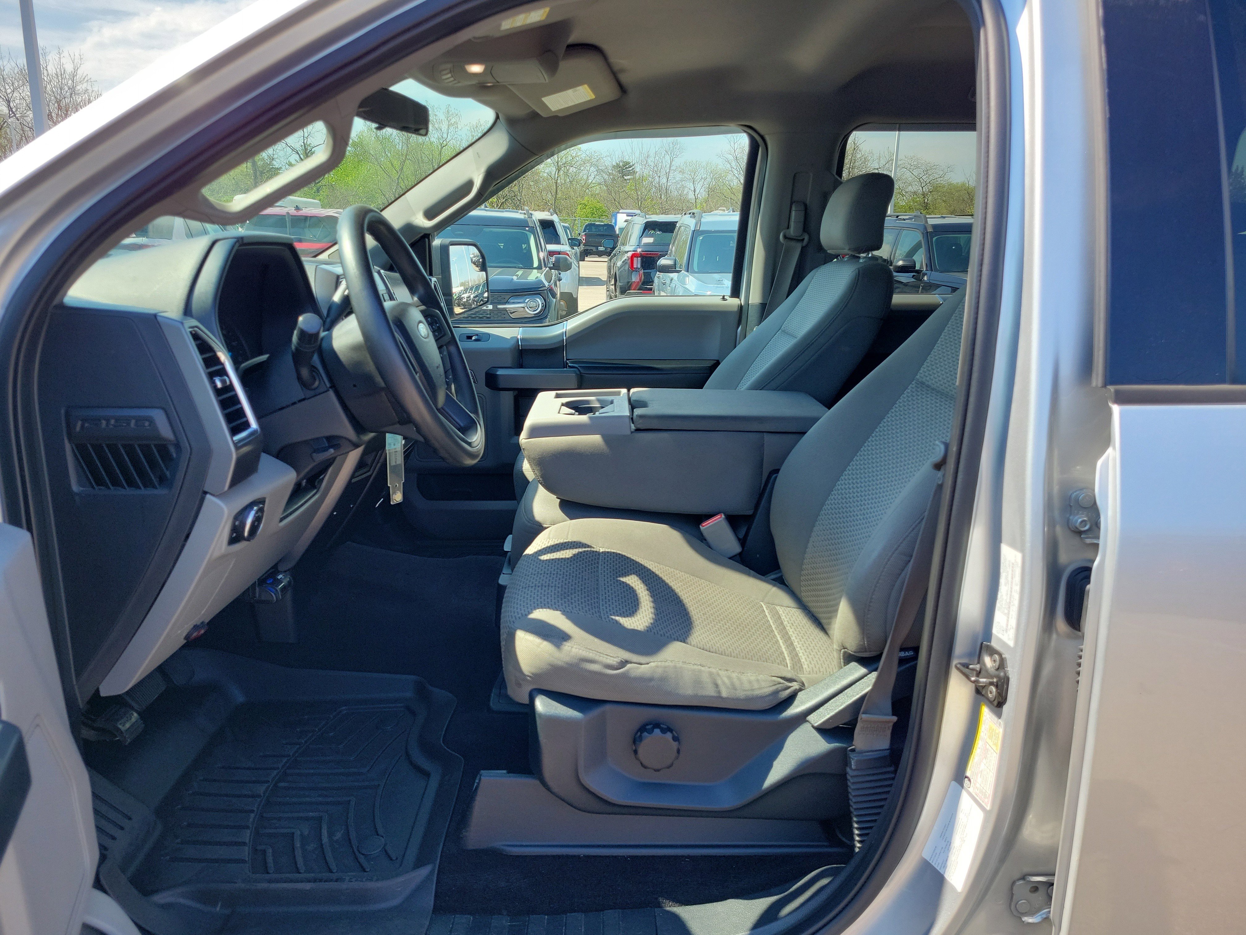 Used 2015 Ford F150 XLT w/ XTR Package image 15