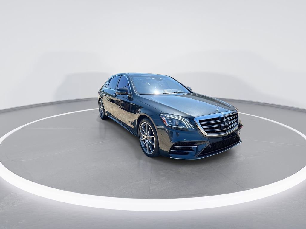Used 2020 Mercedes-Benz S 560 Sedan w/ AMG Line Exterior image 2