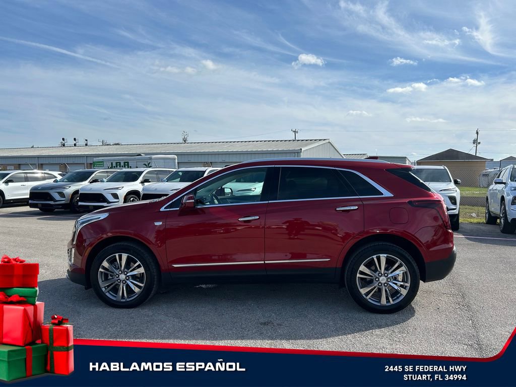 Used 2025 Cadillac XT5 Premium Luxury image 4