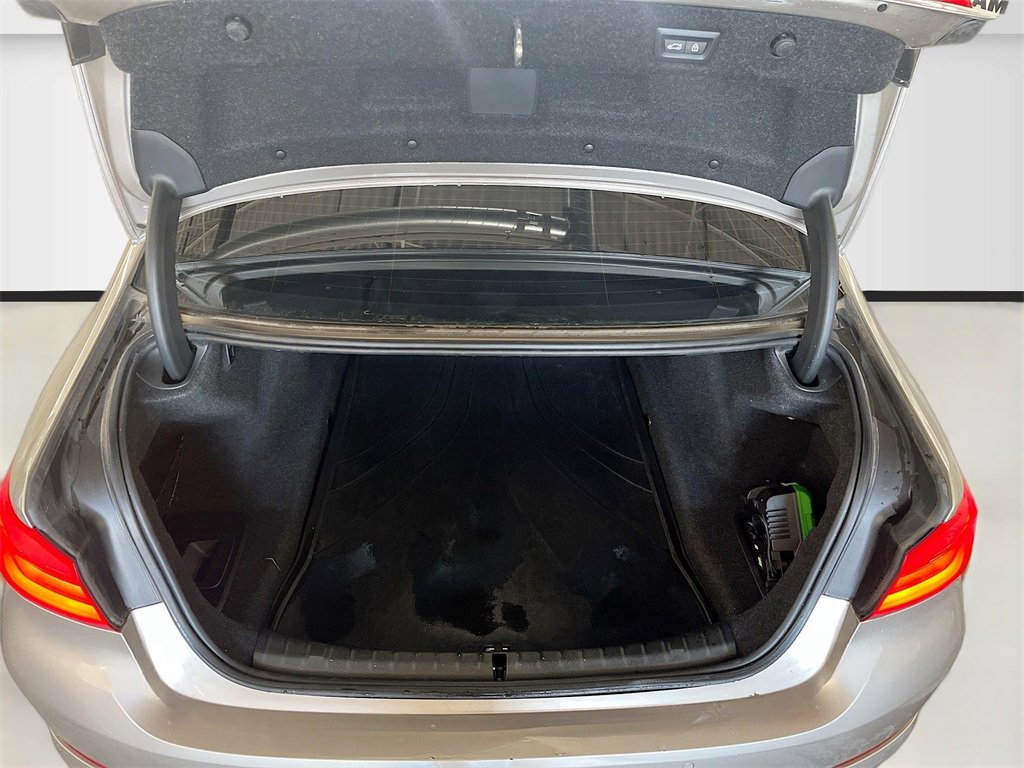 Used 2019 BMW 540i w/ Convenience Package image 27