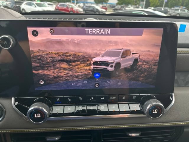 New 2026 Chevrolet Colorado ZR2 w/ Technology Package AWD/4WD image 38