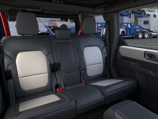 New 2026 Ford Bronco Outer Banks w/ Sasquatch Package AWD/4WD image 11
