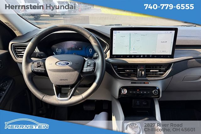 Used 2023 Ford Escape Platinum w/ Premium Technology Package AWD/4WD image 6